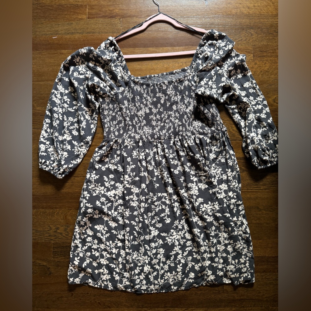 Floral grey and White Dress XL tall